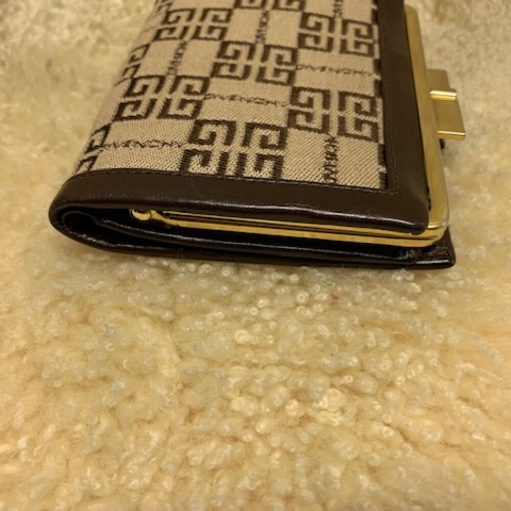 Vintage Givenchy 4g monogram jacquard design brown wallet with coin purse - Picture 15 of 15